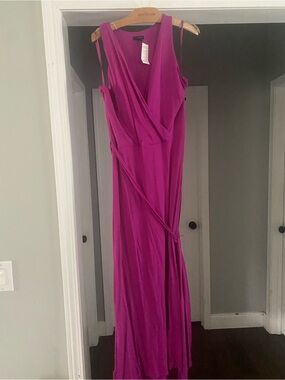 Ann Taylor Maxi Dress. NWT size large